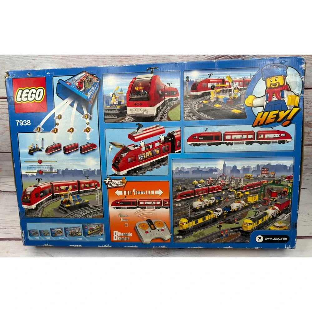 LEGO City Passenger Train 7938 Red High Speed Remote Control 669 Pcs Retired Set
